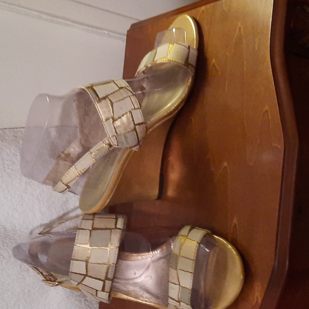 Ladies Sandals